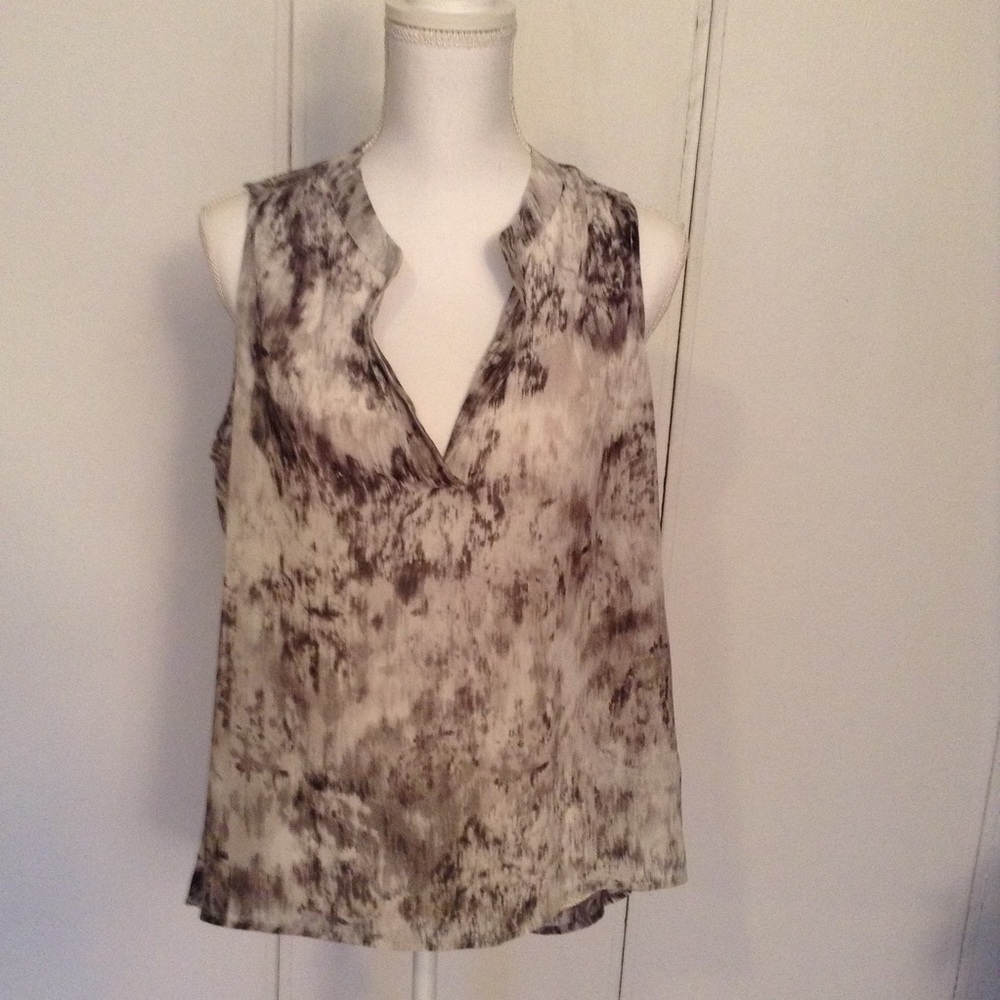 Rose & Olive flowing tyedye look top. Size M